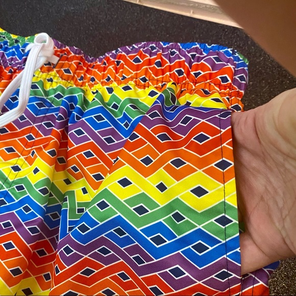 COPY - NEW,Men’s Elastic waist Swim Shorts size “L” - Picture 9 of 10